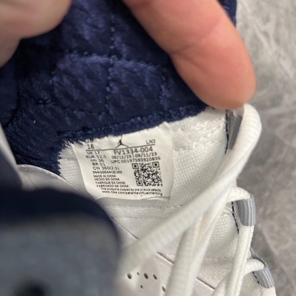 Air Jordan 23 Retro PE “Georgetown University” Sz. 18 (FV1334-004) (RARE Item) - Picture 8 of 11